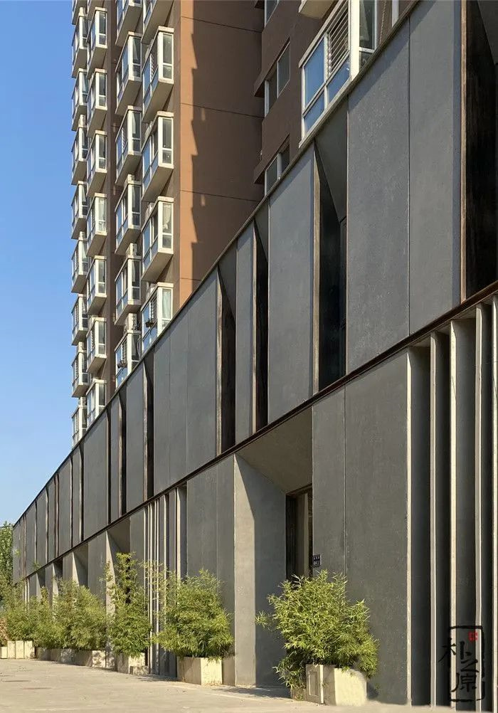 黄瓜视频在线观看国产品混凝土挂板立面装饰：现代建筑中的文化印记